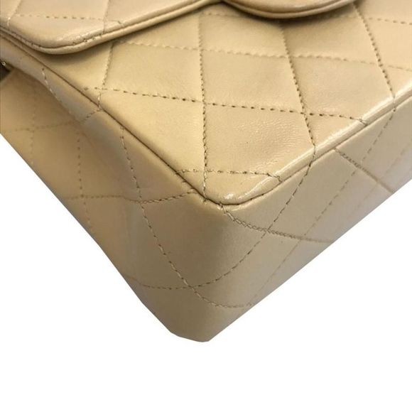 Chanel Matelasse Turn Lock Chain Leather Beige Handbag - Picture 5 of 8